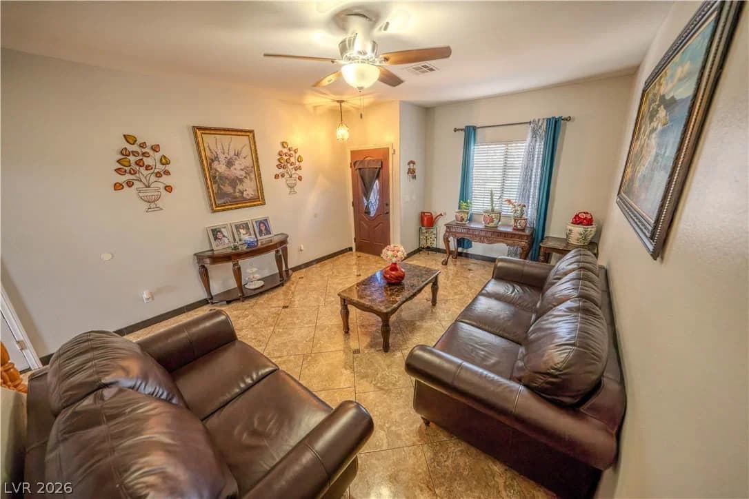 6074 Darnley Street photo 5