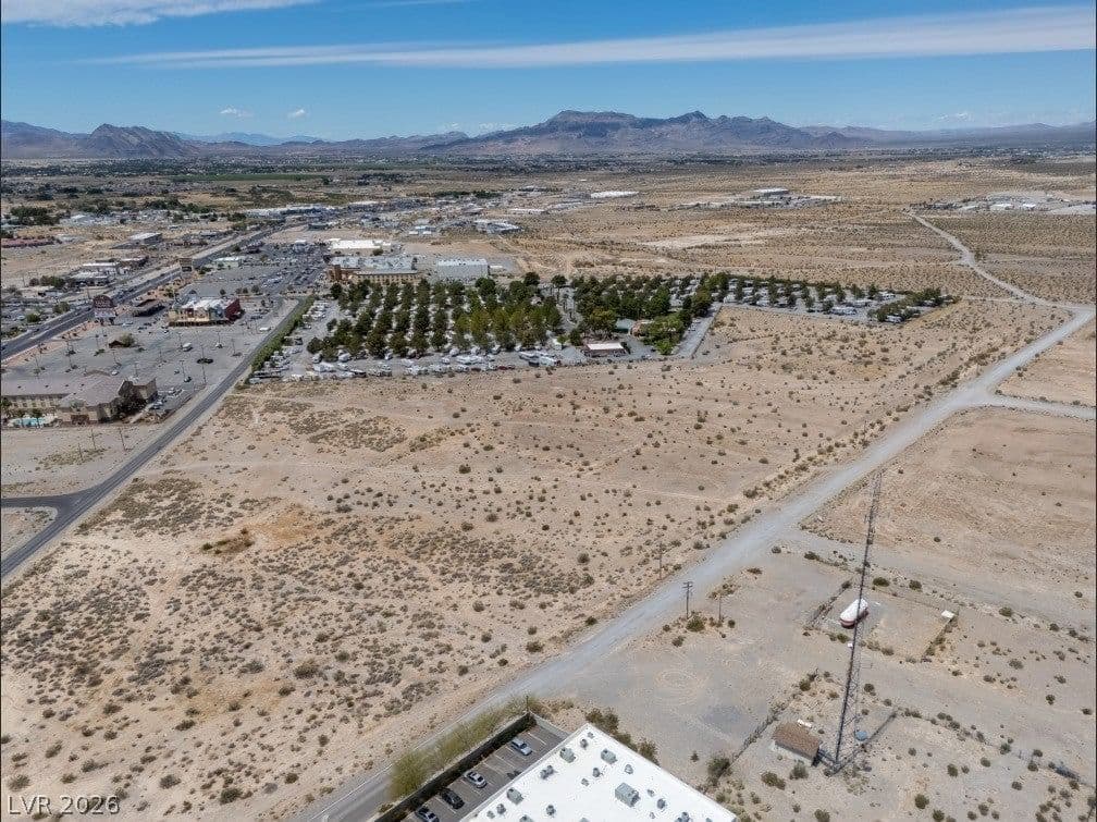 951 Shoshone Drive photo 4