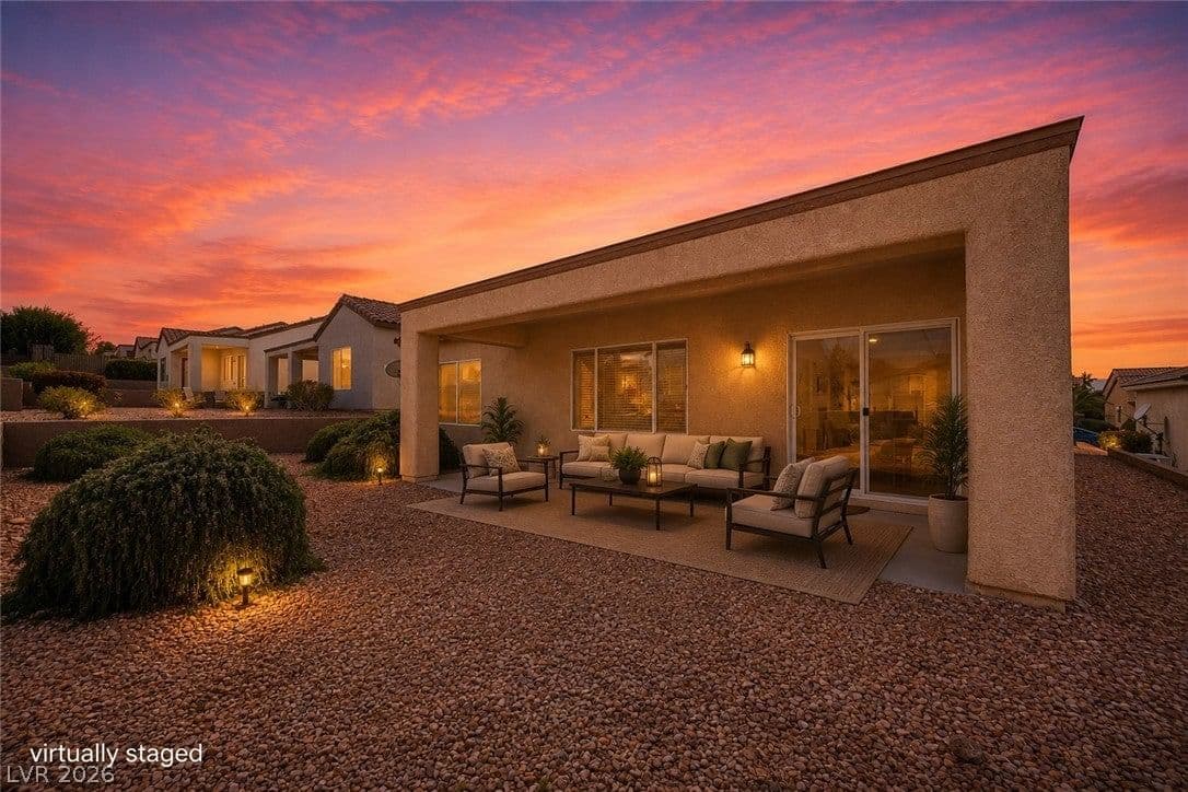 2088 Sawtooth Mountain Drive photo 2