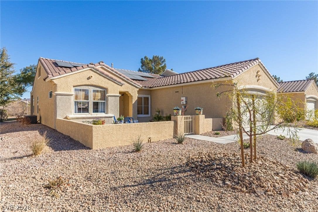 1466 Fieldbrook Street photo 2