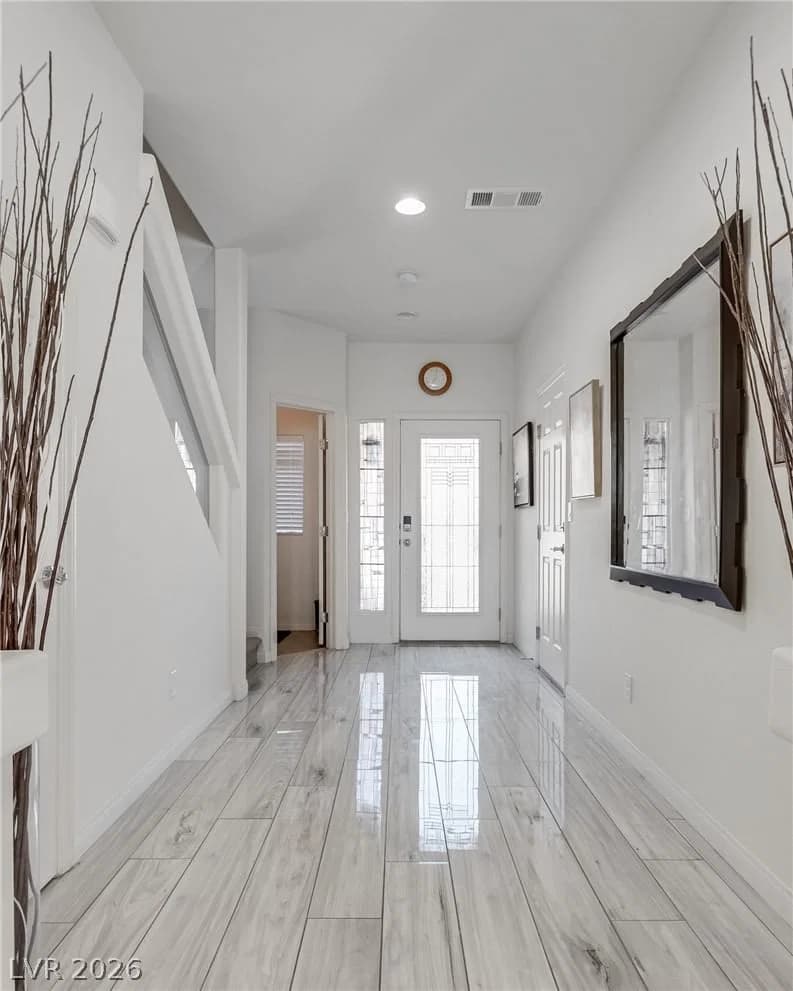6009 Thistle Meadow Avenue photo 3