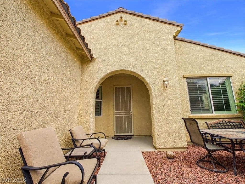 4725 Santa Fiora Street photo 4