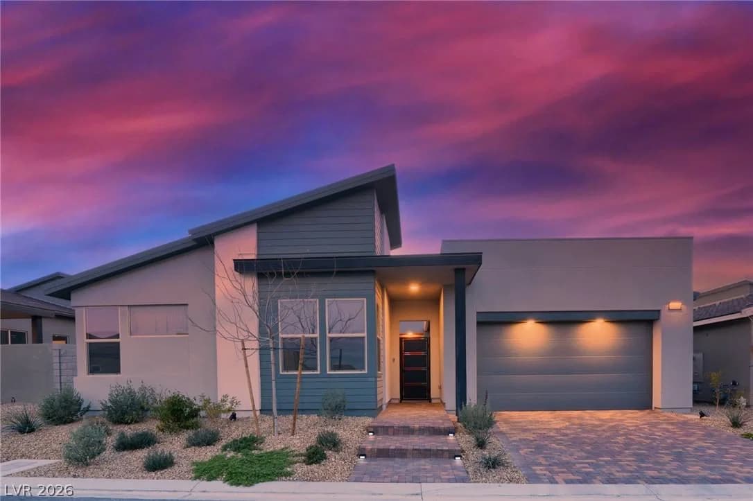 9783 Evergreen Pine Street photo 2