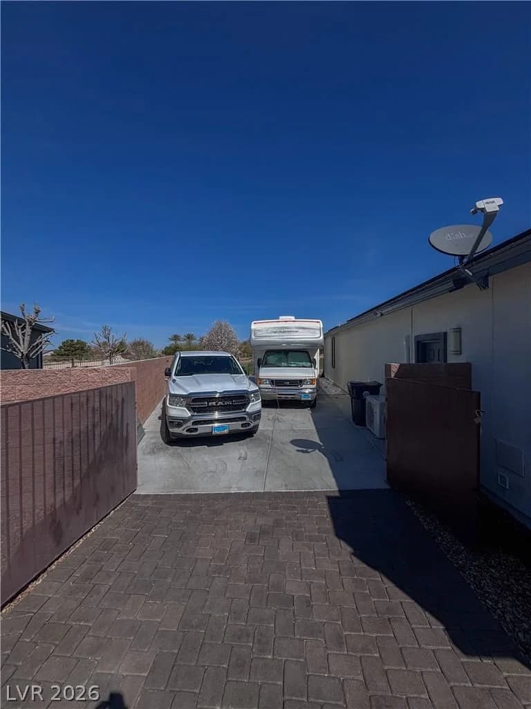 4816 Cactus Canyon Drive photo 3
