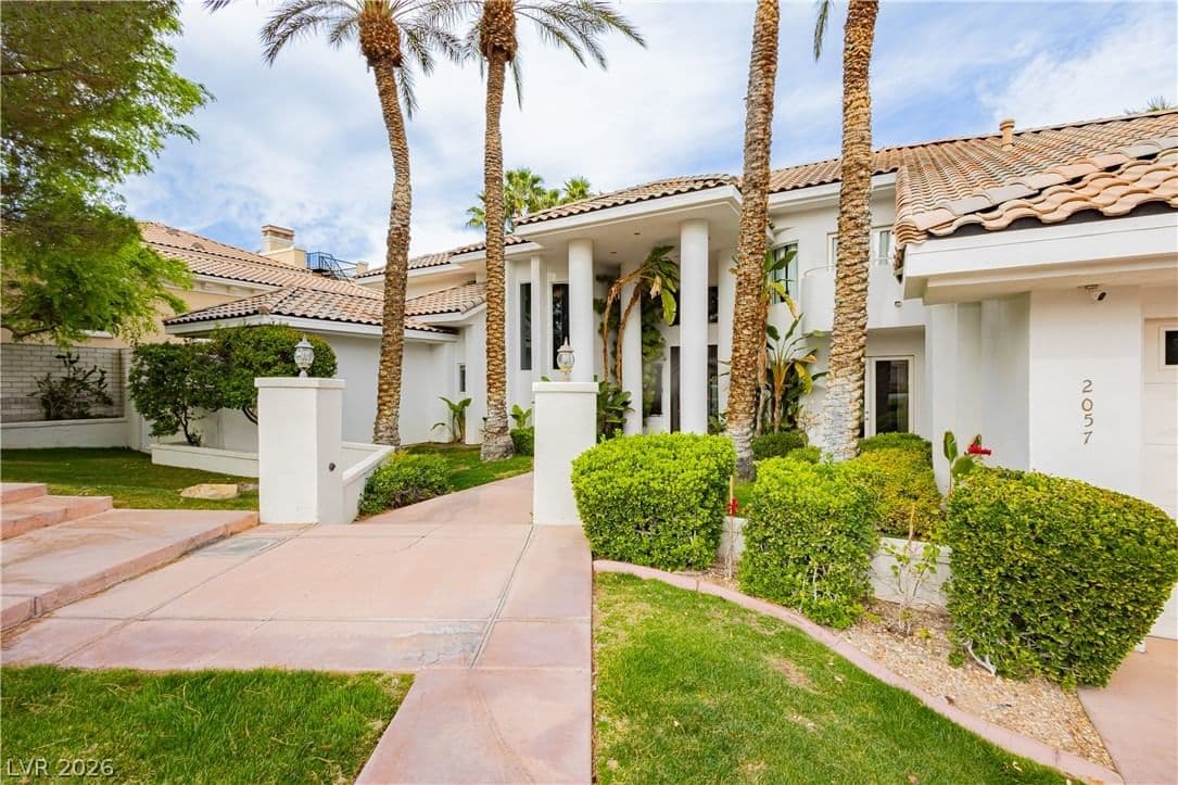 2057 Troon Drive photo 2