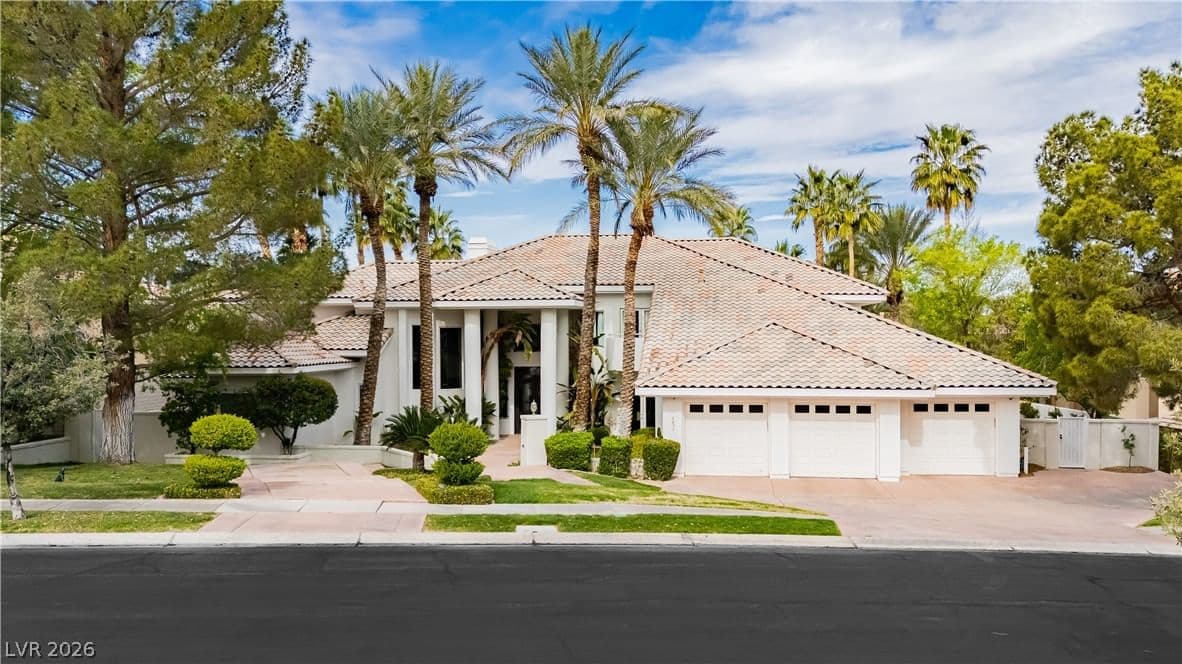 2057 Troon Drive photo 3