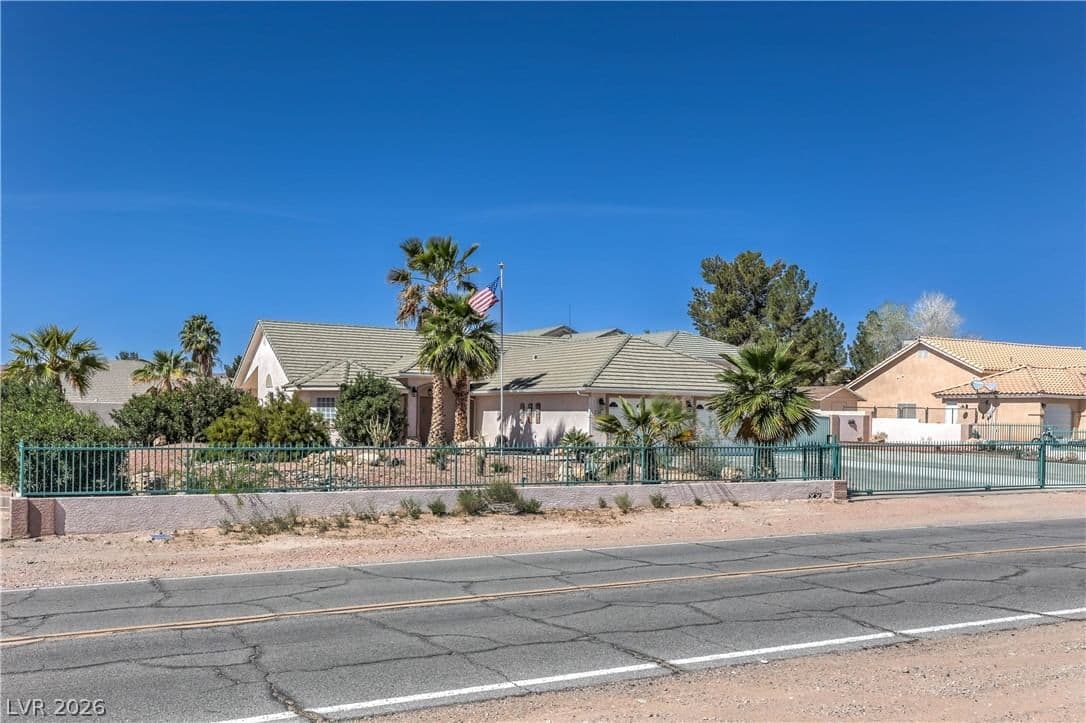 3195 Heyer Street photo 4