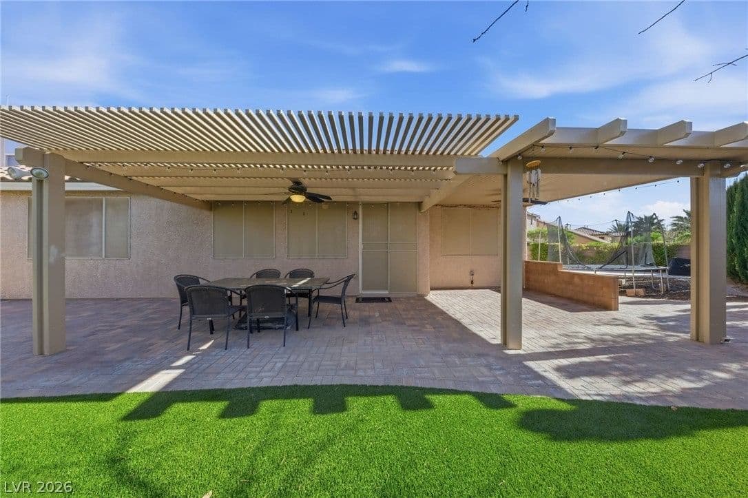 10029 Central Valley Avenue photo 5