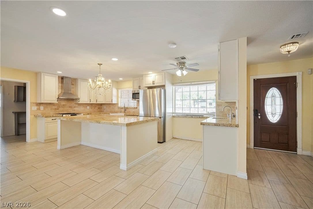 4065 Maulding Avenue photo 3
