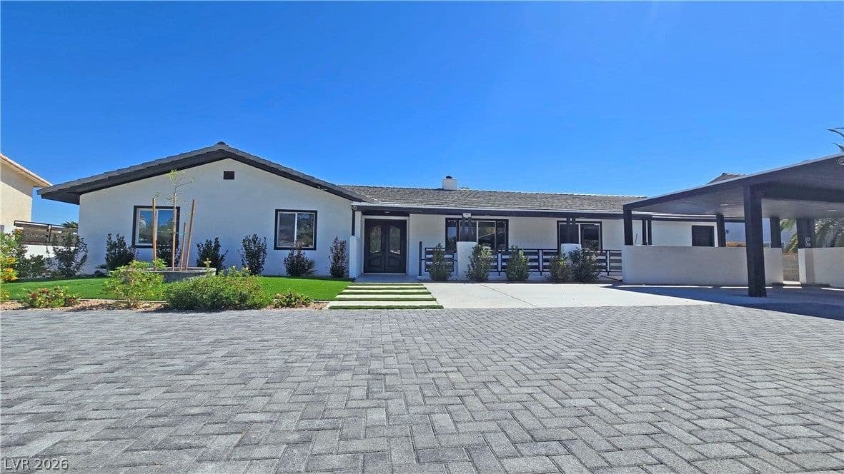 2870 Belcastro Street