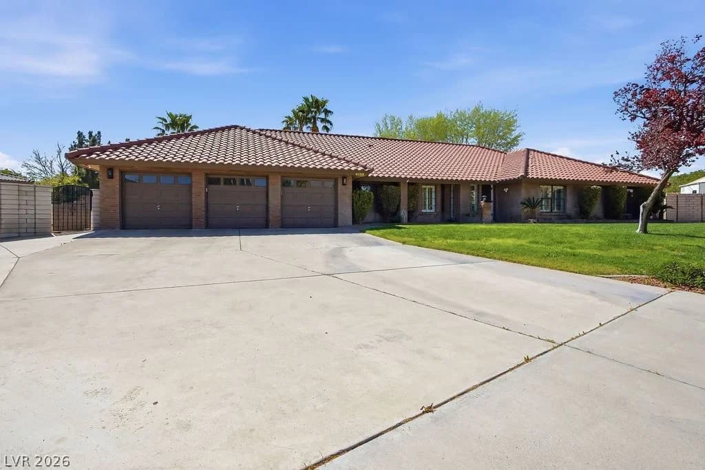 4925 Juliano Road photo 2