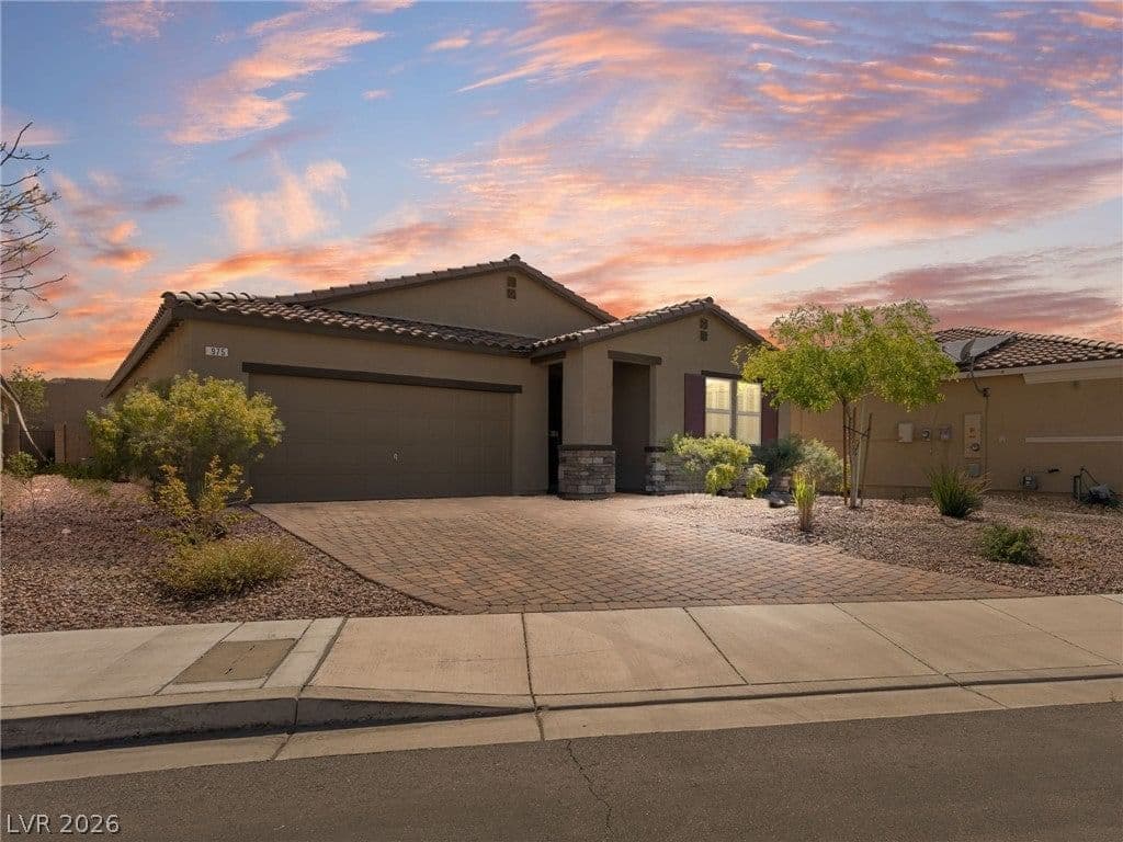 975 Twilight Glow Court