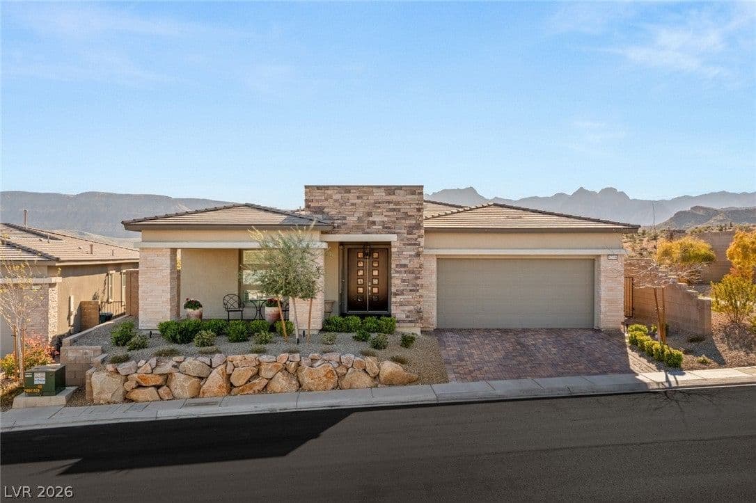 12596 Heritage Heights Drive