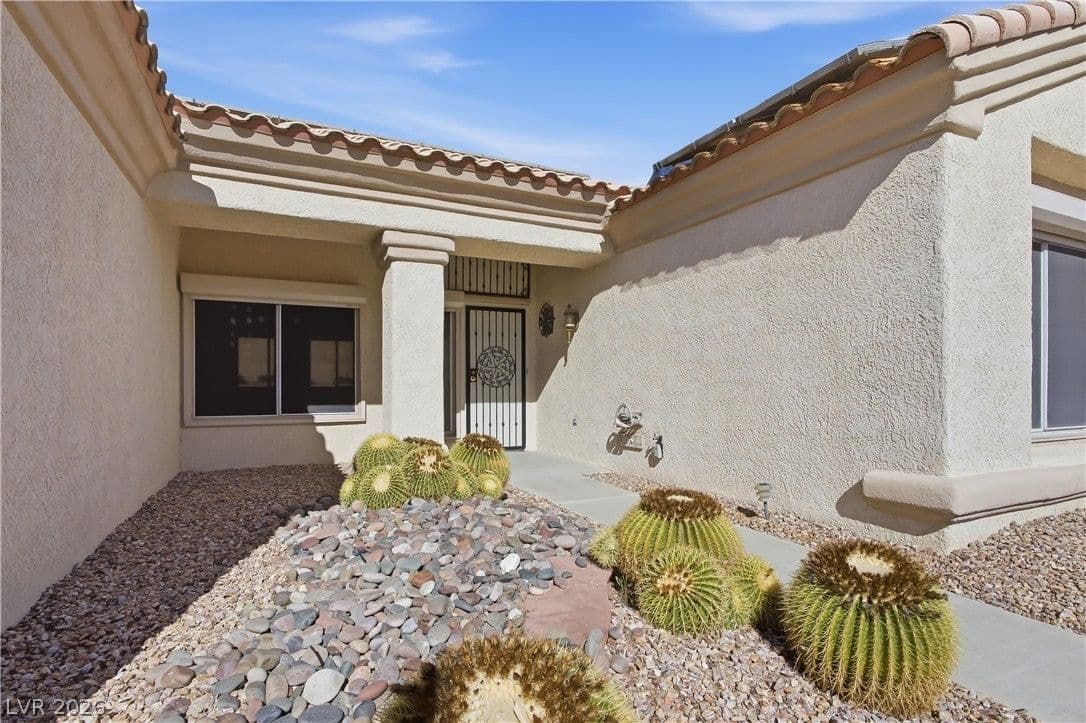 2261 Hot Oak Ridge Street photo 3