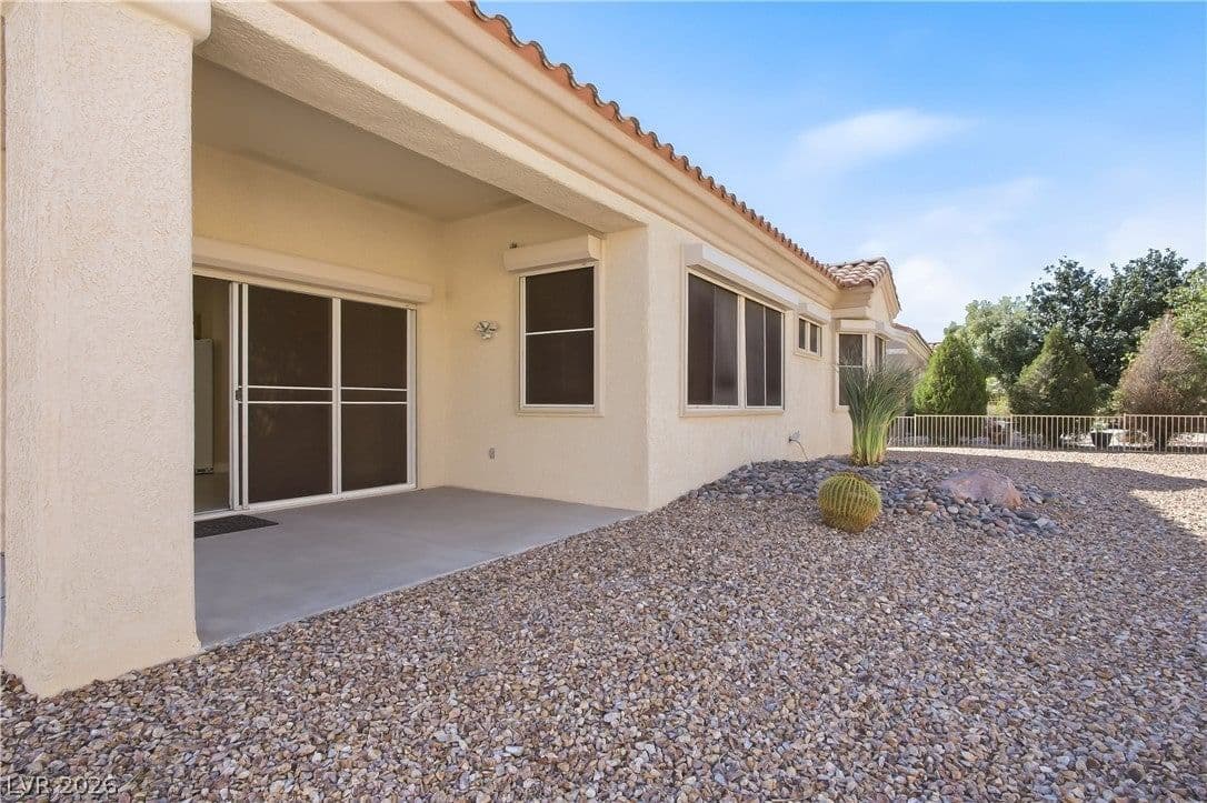2261 Hot Oak Ridge Street photo 4