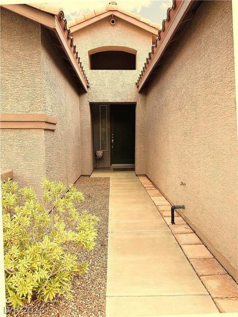 708 Leicester Street photo 2