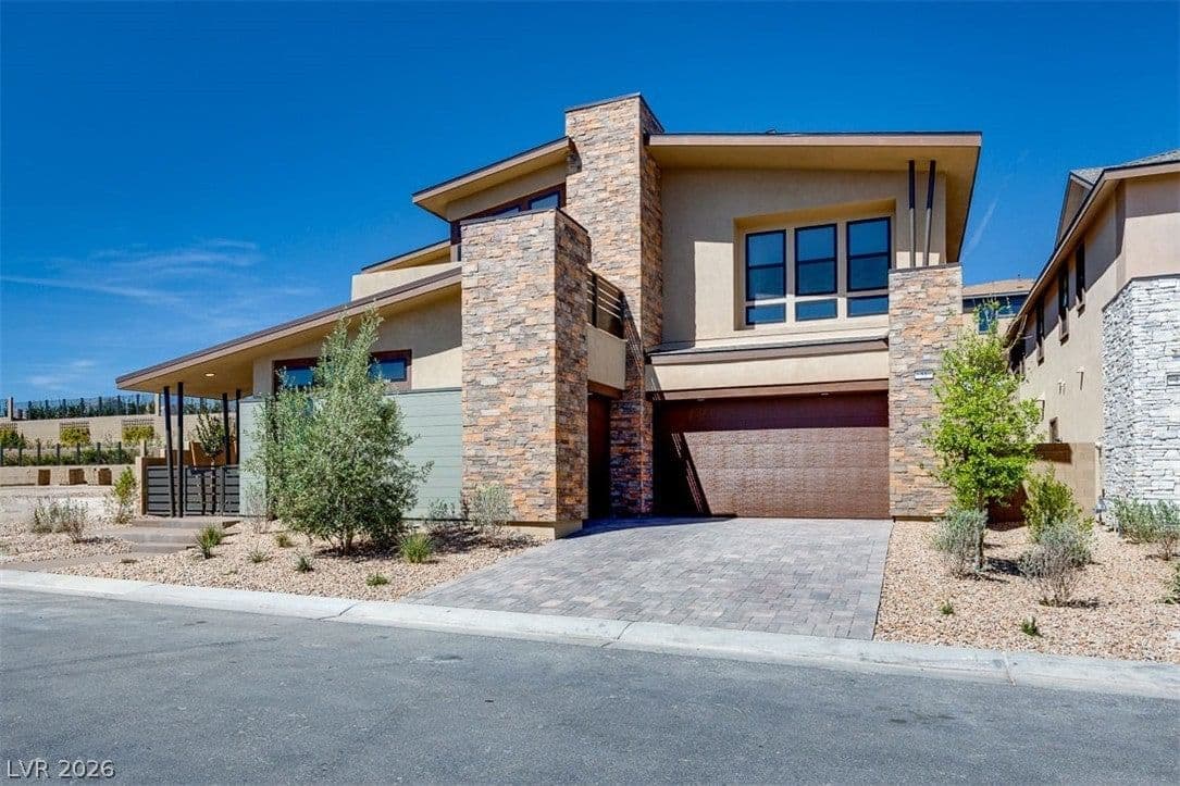 51 Parkwood Ridge Street photo 2