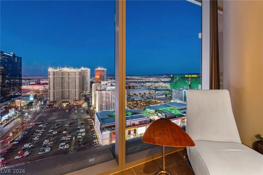 3722 Las Vegas Boulevard photo 3