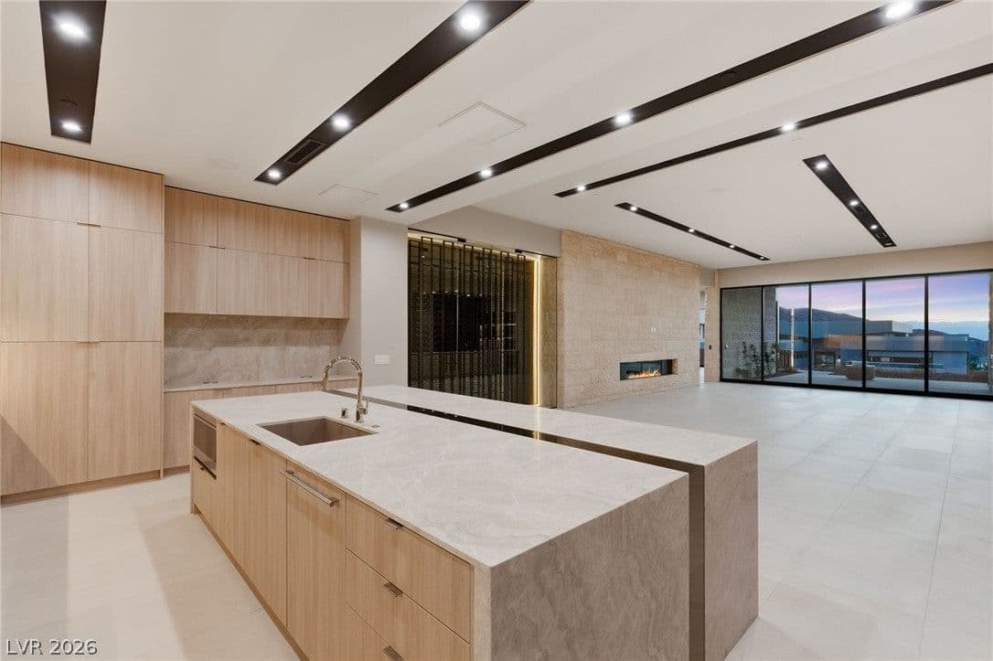 10 Harlow View Court photo 3
