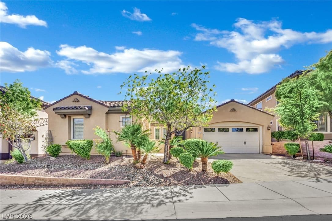 2736 Liberation Drive photo 4