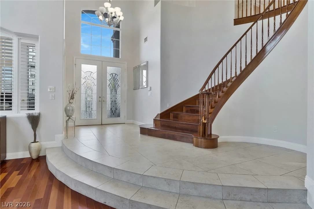 5734 San Florentine Avenue photo 3