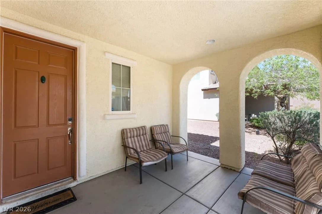 7113 Forest Heights Court photo 4