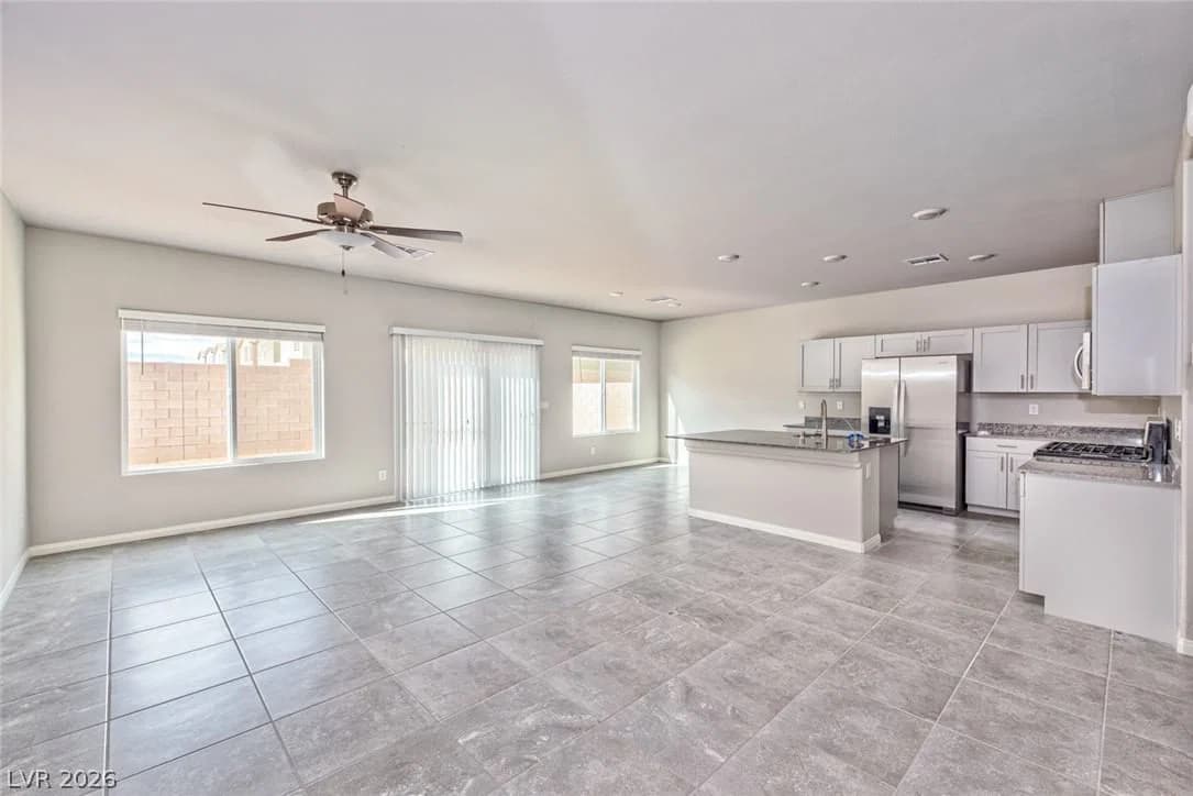 8285 Palladium Street photo 2