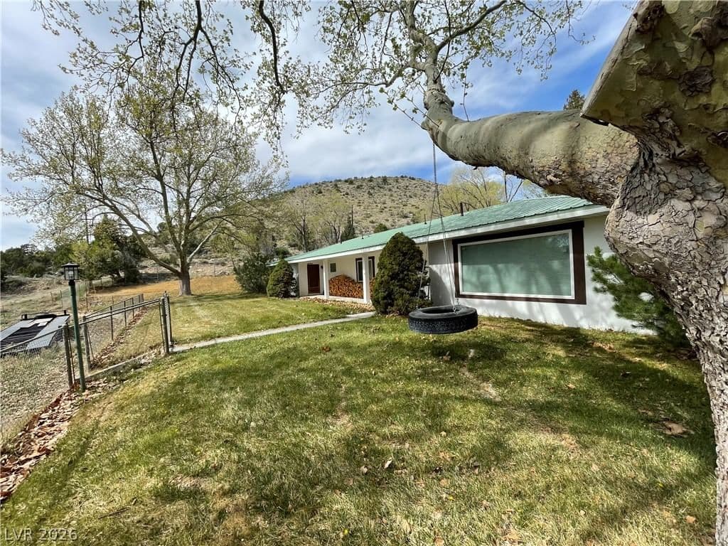 1768 Argentite Way photo 2