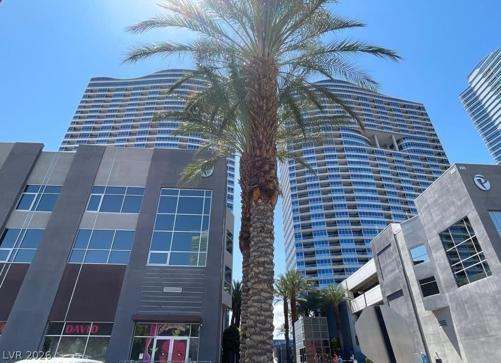 4525 Dean Martin Drive