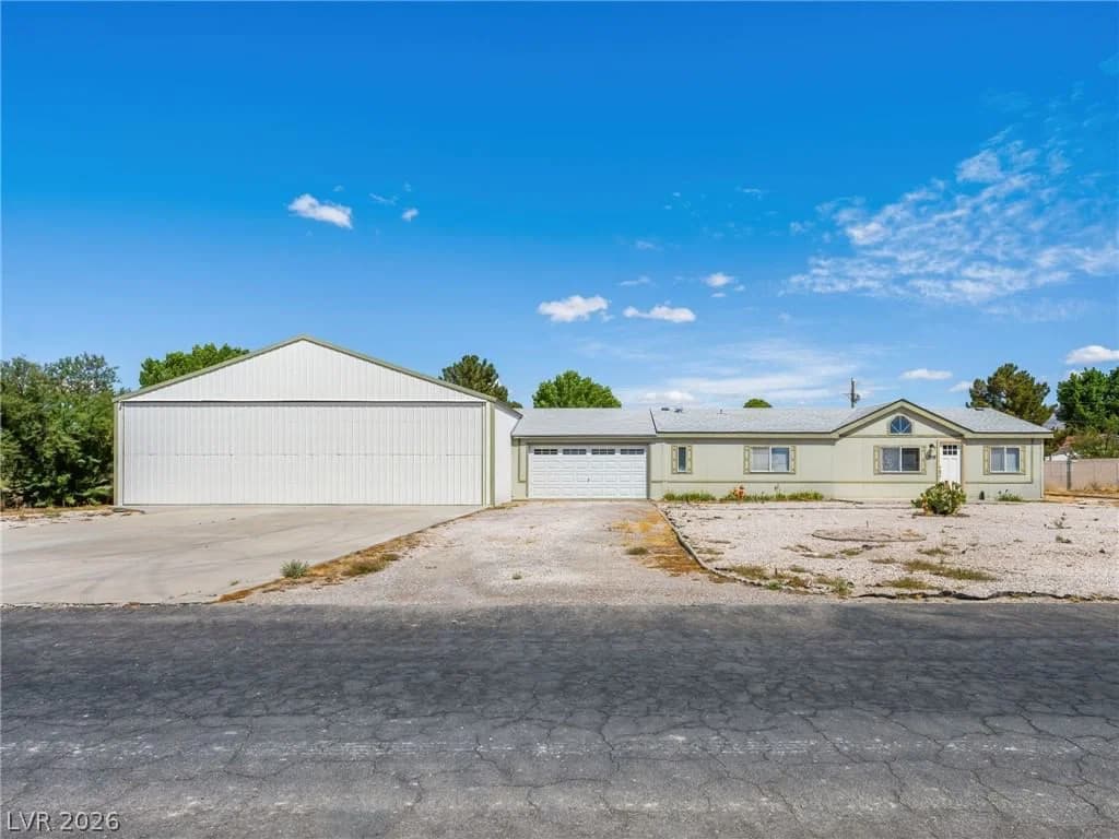 808 Skyhawk Avenue photo 4