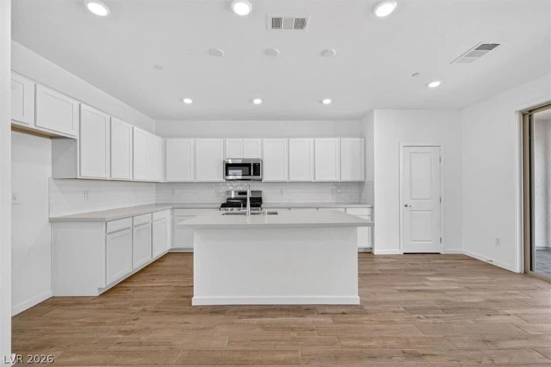 113 Tardando Avenue photo 2