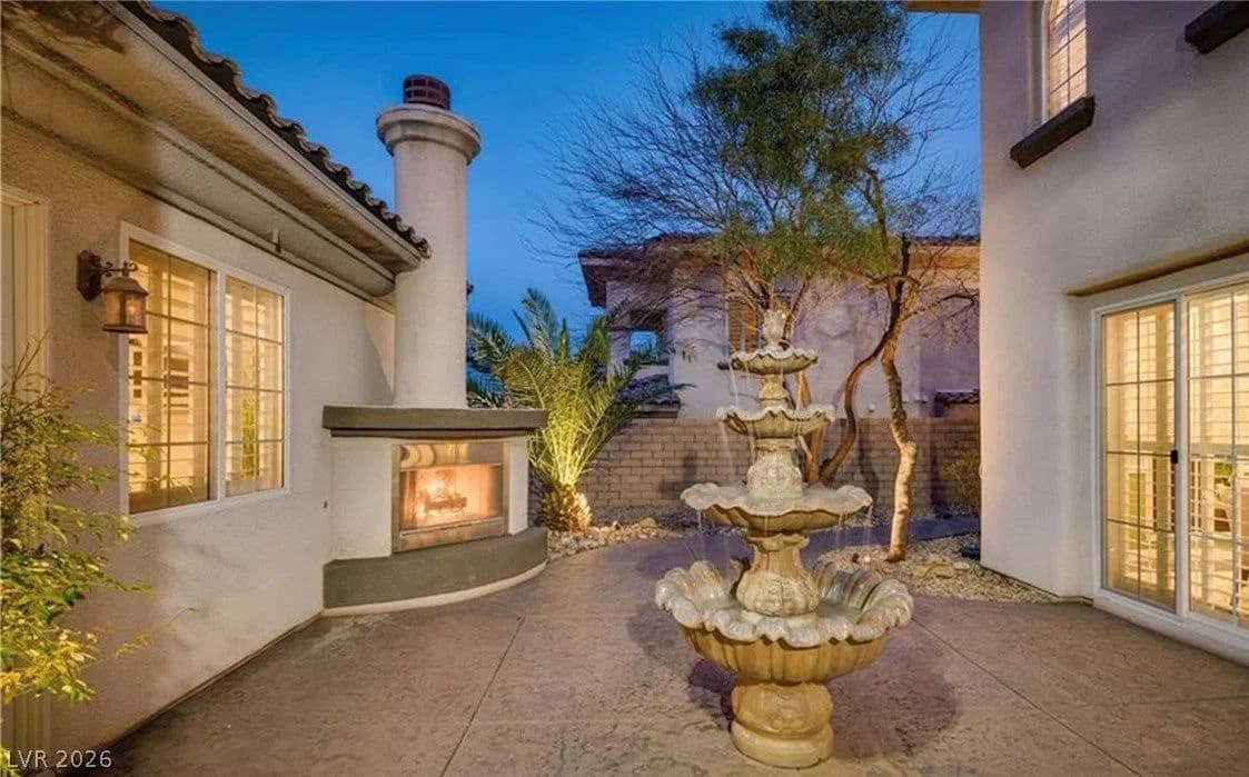 12113 El Portico Court photo 4