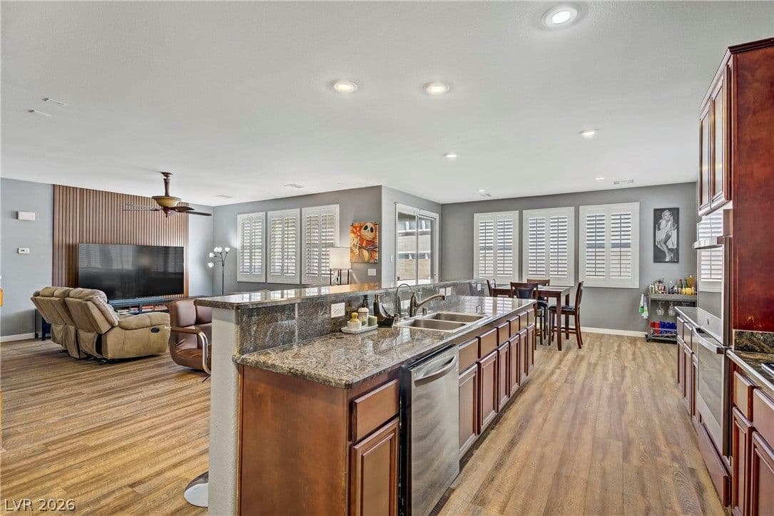 6908 Fox Sparrow Court