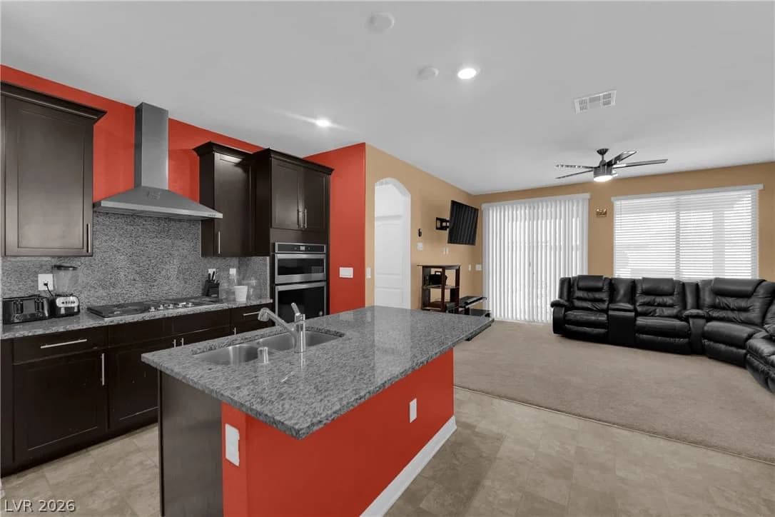 6333 Voss Street photo 2