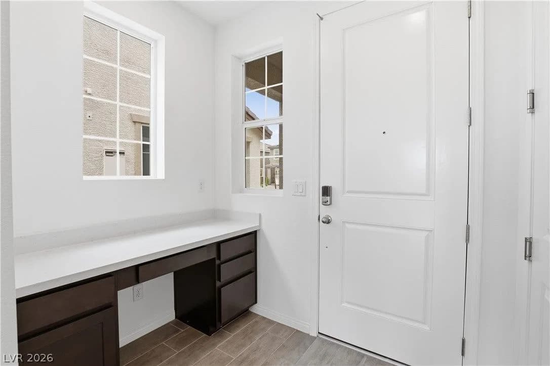 5334 Borra Hills Street photo 4