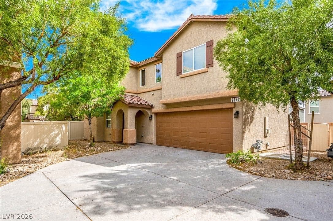 9172 Giardino Villa Street