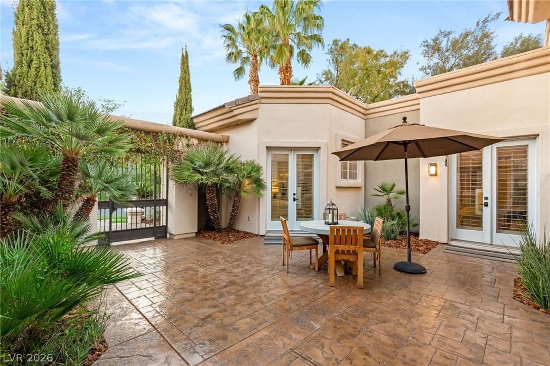 640 Canyon Greens Drive photo 5