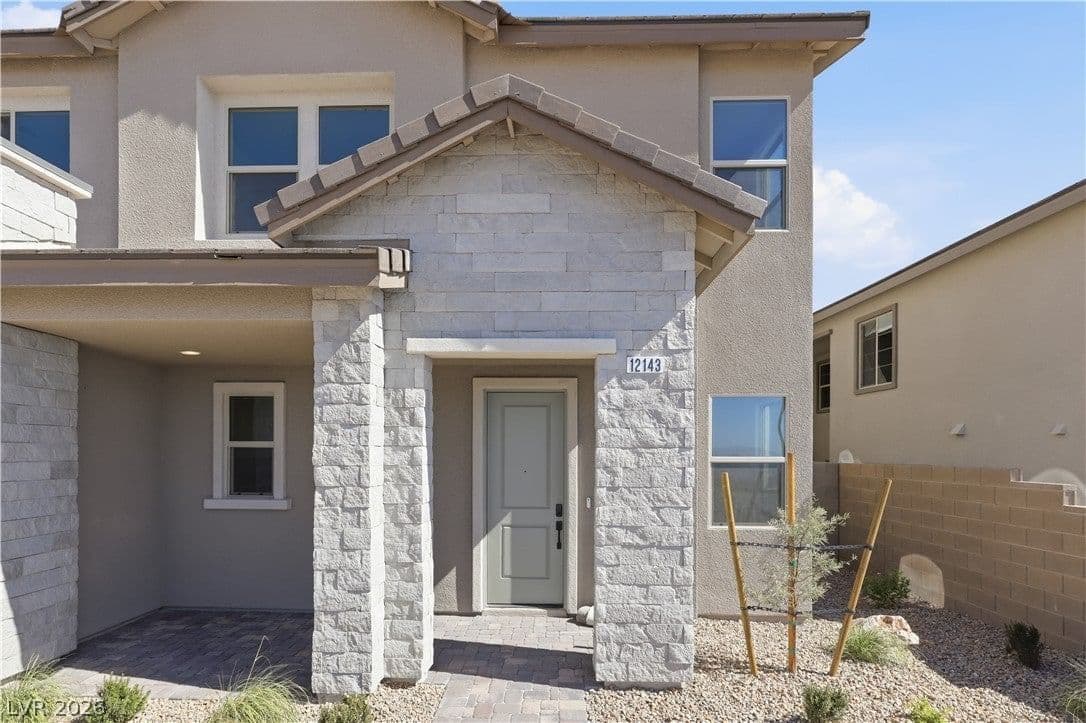 12143 Red Iris Ave Ave photo 2