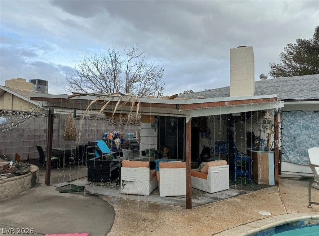 212 Bradshaw Way photo 4