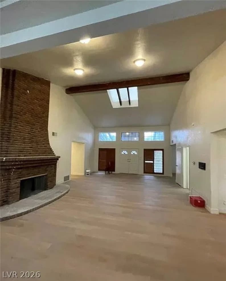 7664 Angel Crest Circle photo 2