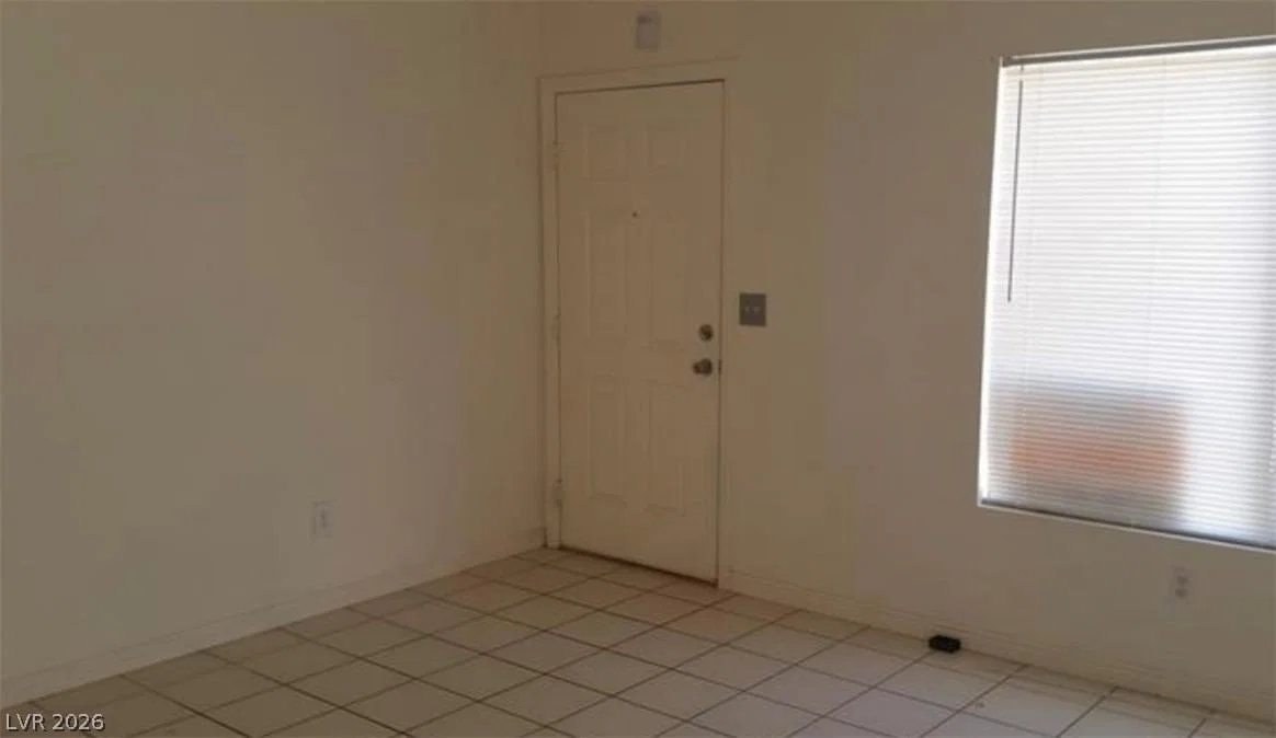 33 Newburg Avenue photo 2