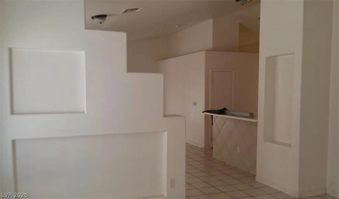 33 Newburg Avenue photo 4