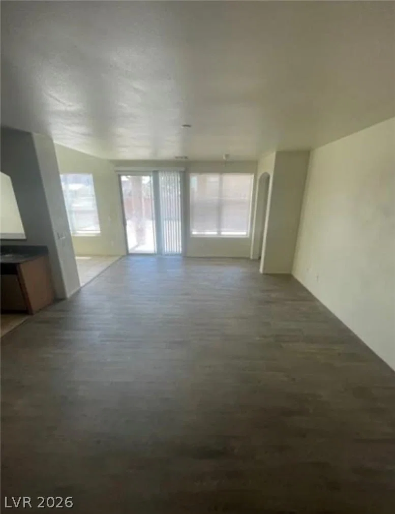 1209 Equator Avenue photo 3