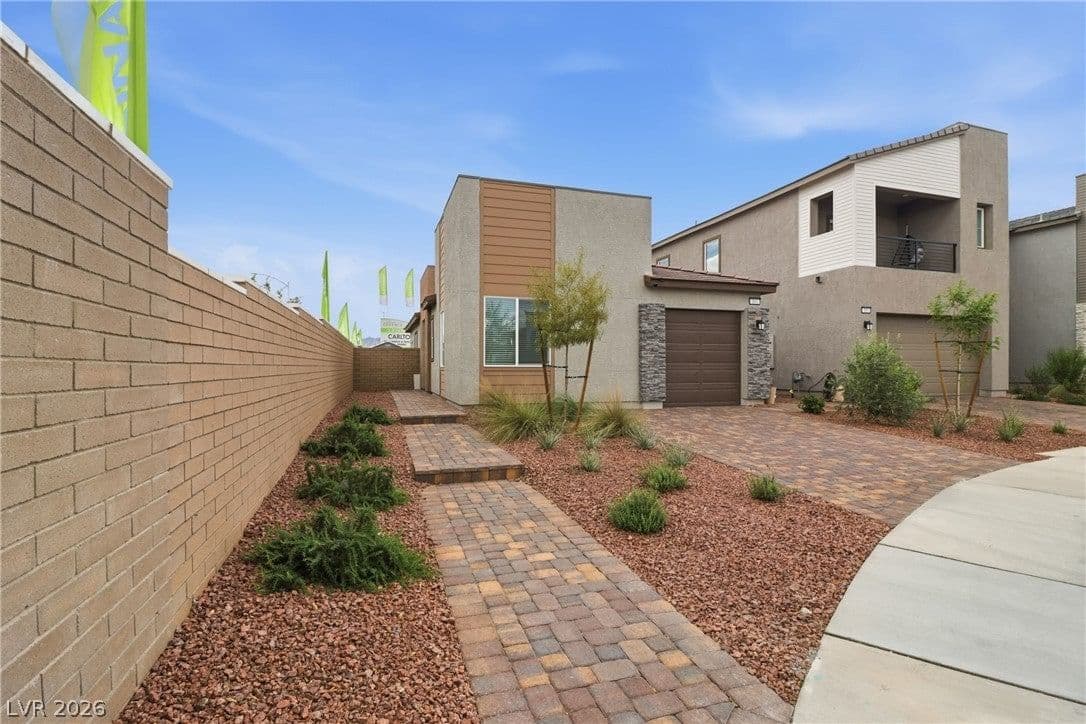 101 Cameron Chase Avenue photo 4