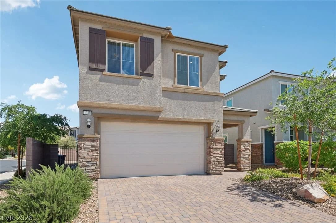 1338 Ossa Street photo 2