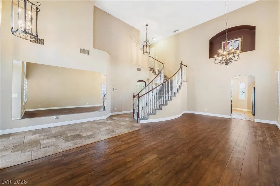 10220 Glen Ora Avenue photo 4