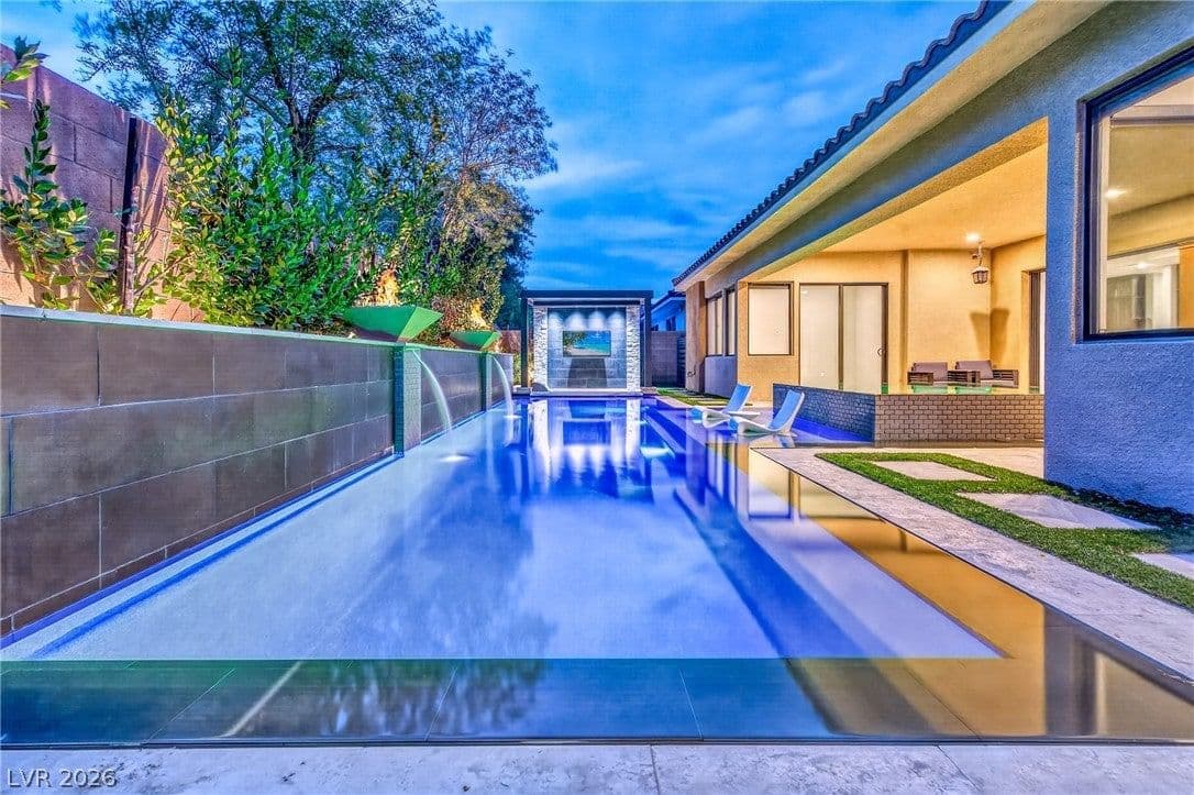 43 Garibaldi Way photo 2