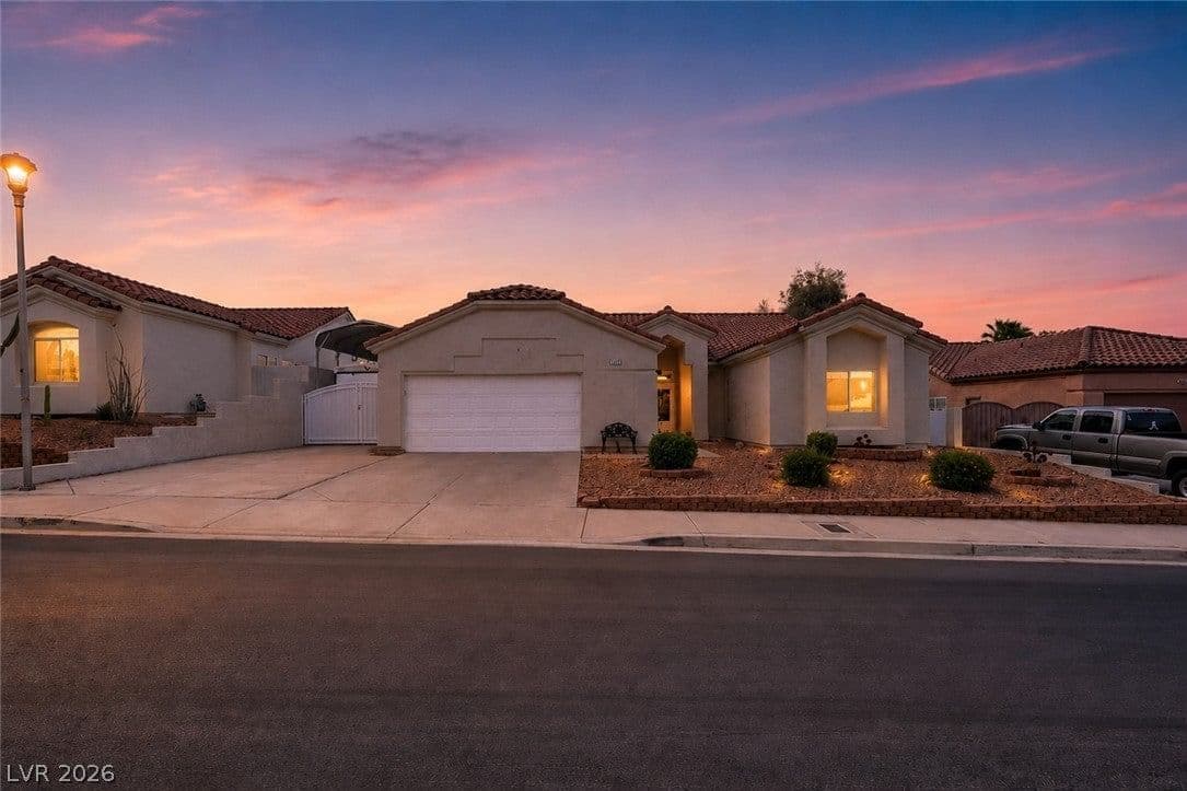 785 San Remo Way photo 2