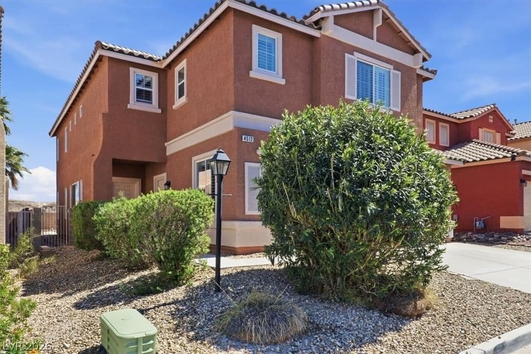 4512 Yellow Harbor Street photo 2