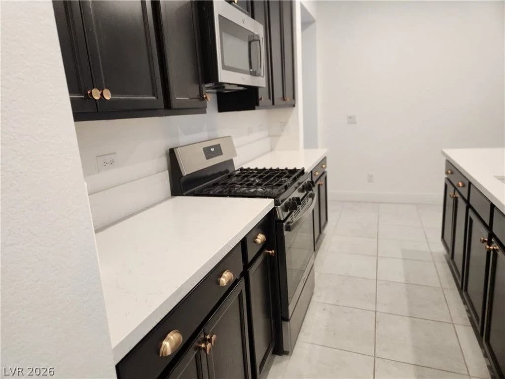 3197 Bertonico Avenue photo 2